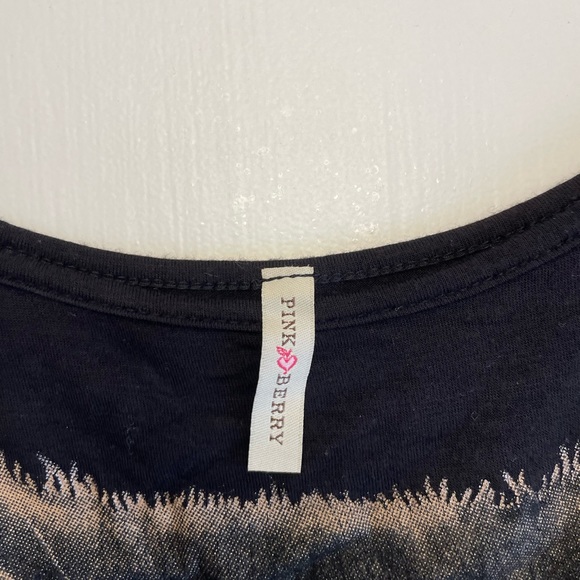 Cat graphic tshirt - Picture 4 of 4